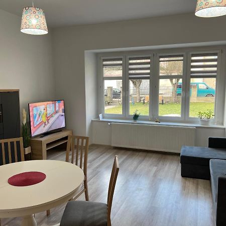 Apartament 3 Pokojowy Z Parkingiem Lejlighed Zabkowice Slaskie Eksteriør billede